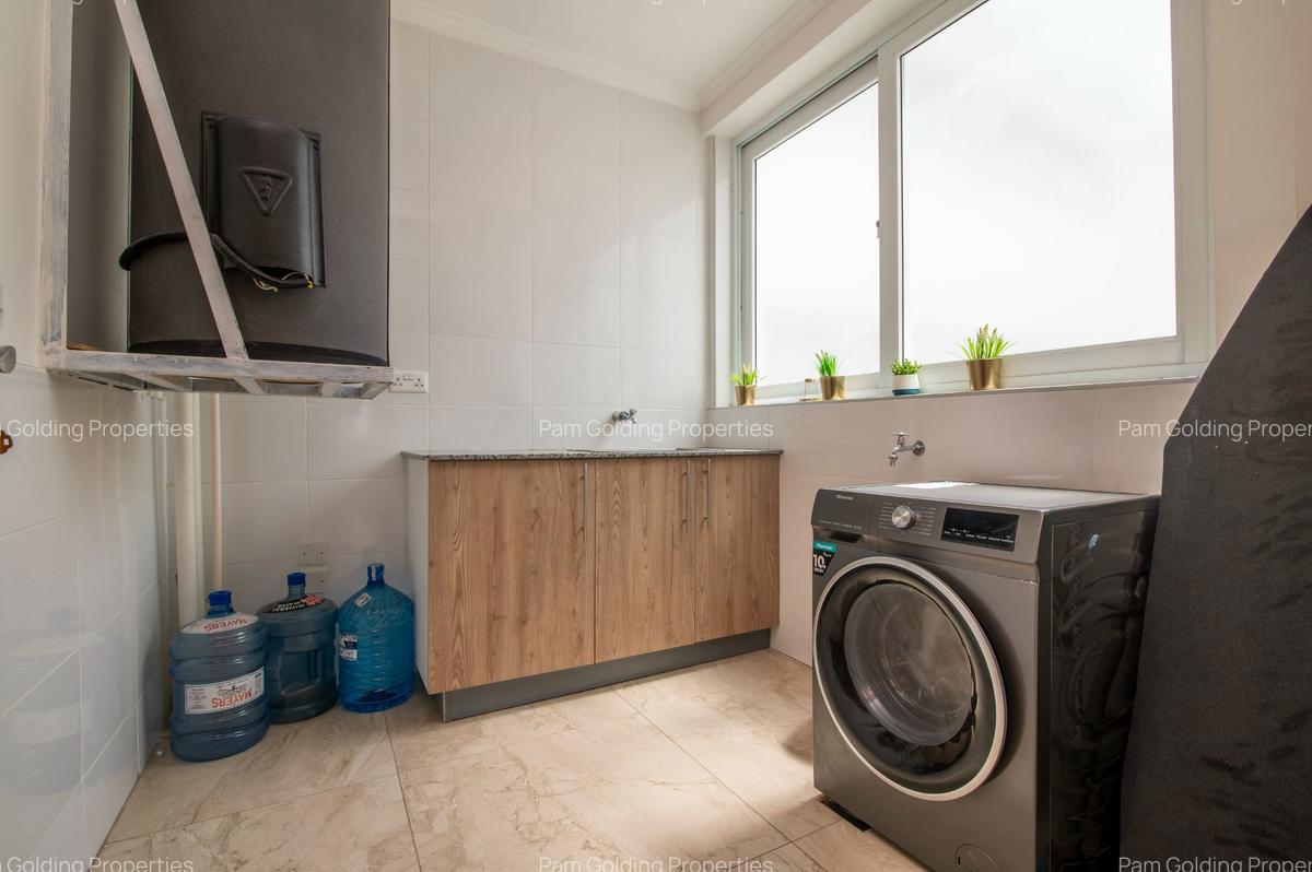 2 Bed Apartment with En Suite in Parklands - 14