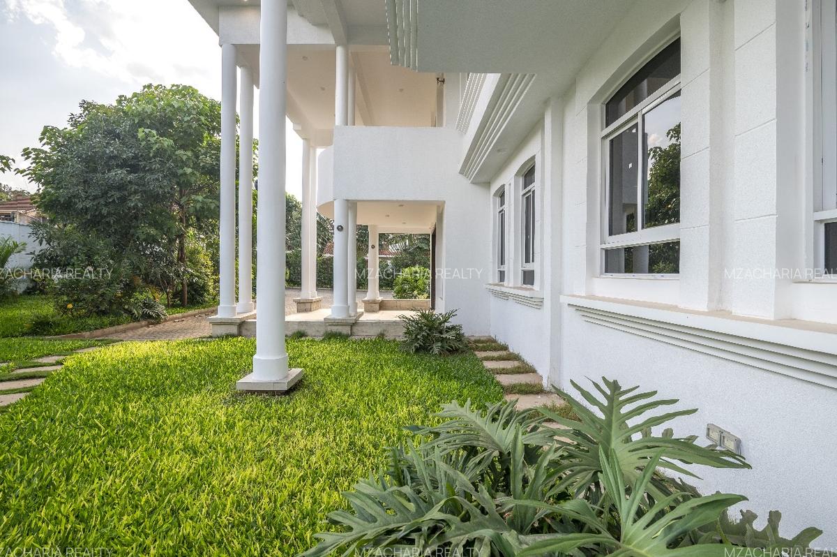 5 Bed Villa with En Suite in Runda - 6