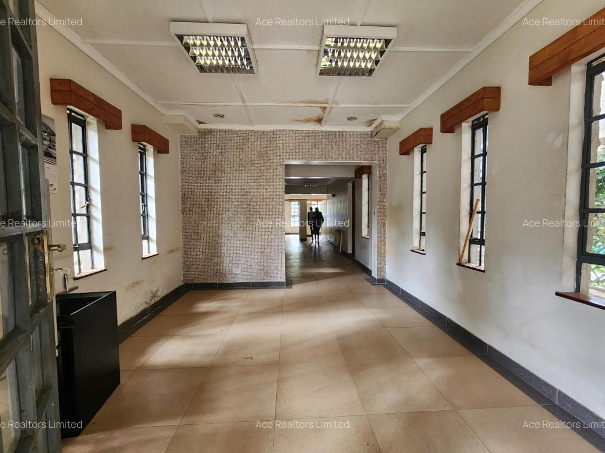 1,800 ft² Office with Backup Generator at State House Rd - 2