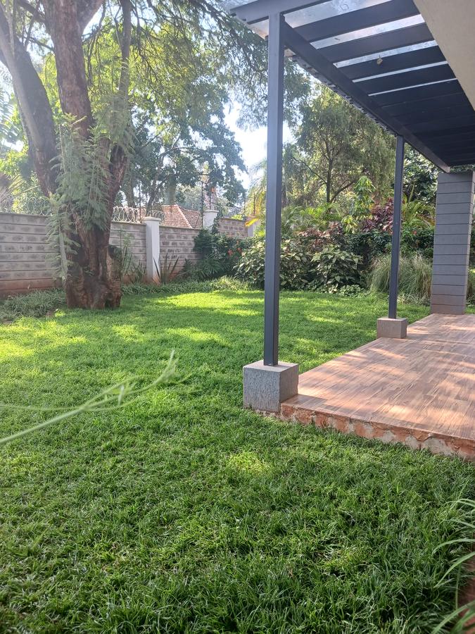 5 Bed Townhouse with En Suite at Lavington - 5