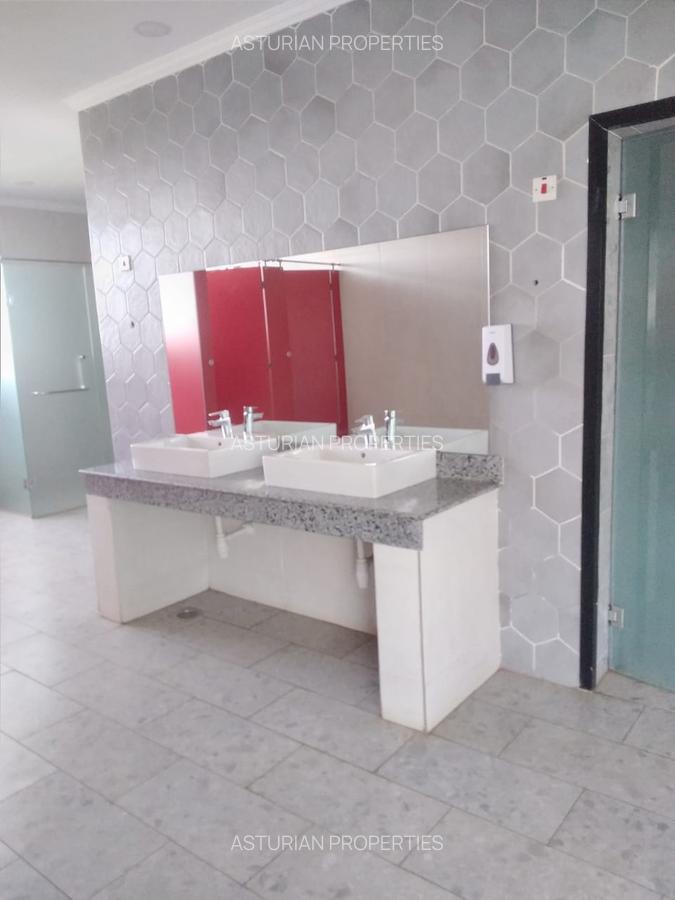 Furnished 2 Bed Apartment with En Suite in Westlands Area - 4