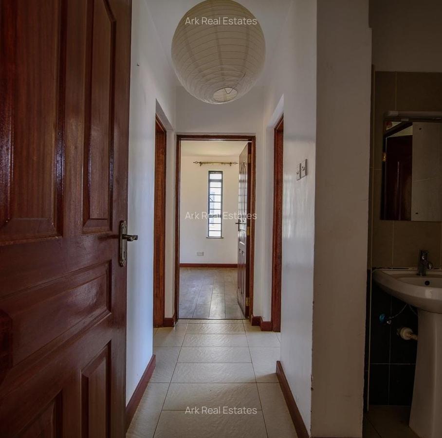 Serviced 2 Bed Apartment with En Suite at Gitaru - 6