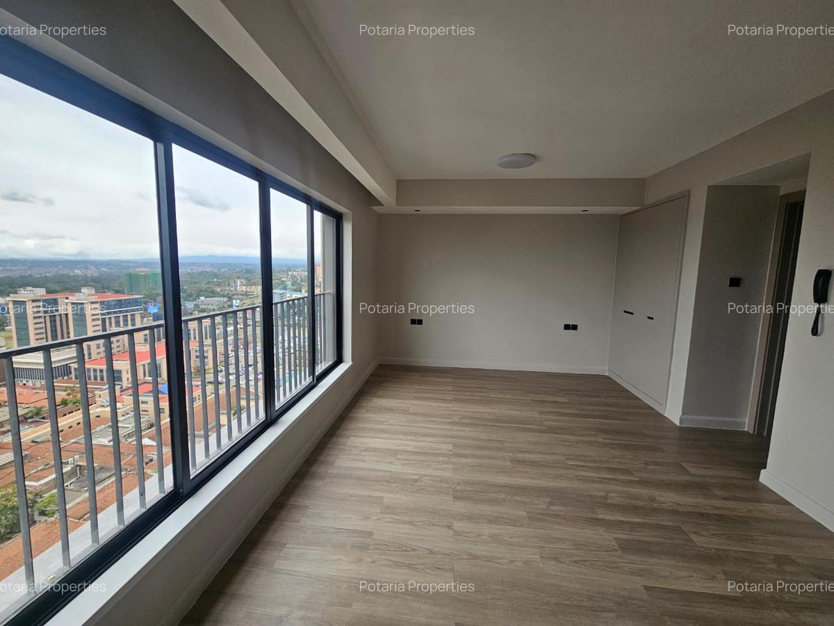 1 Bed Apartment with En Suite in Upper Hill - 2