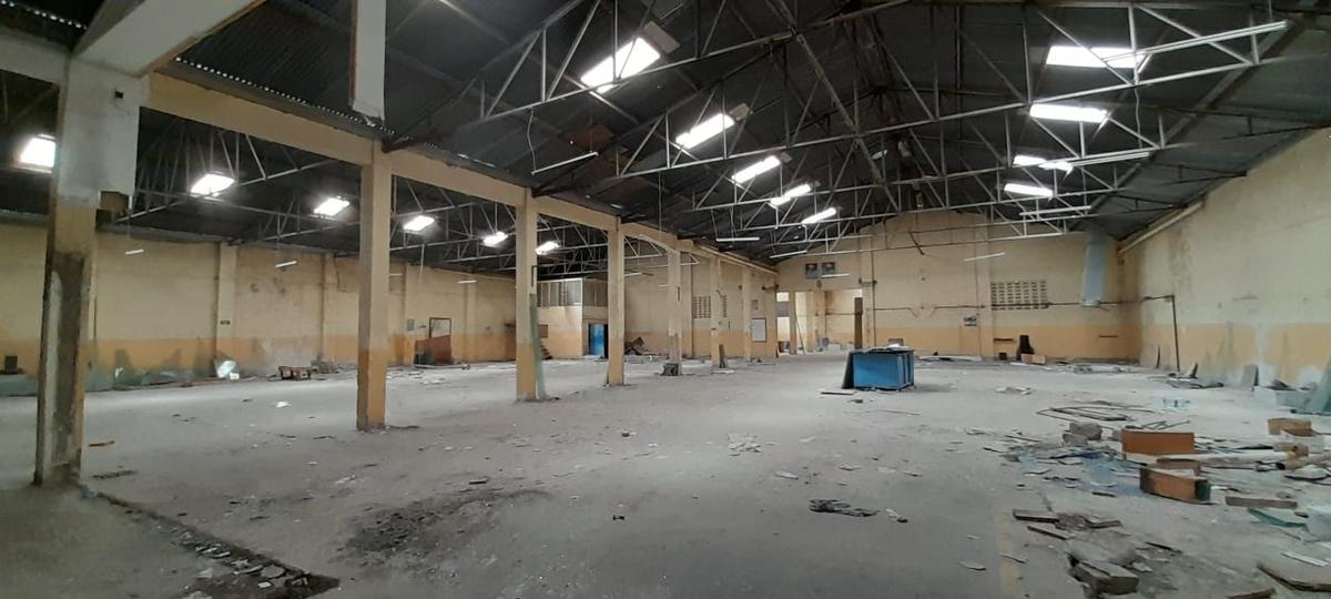 Warehouse with Fibre Internet at Enterprise Road - 2