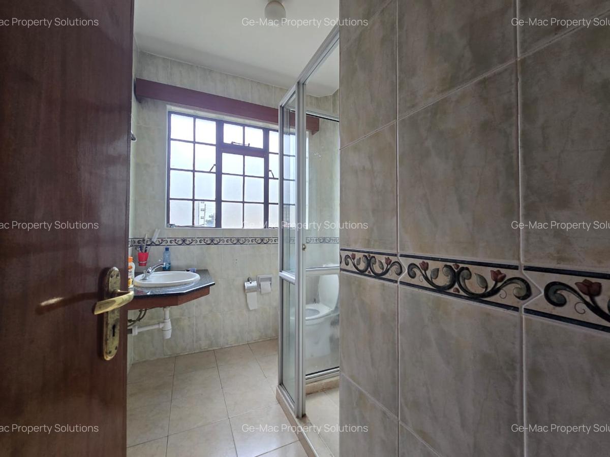 4 Bed Townhouse with En Suite in Lavington - 8