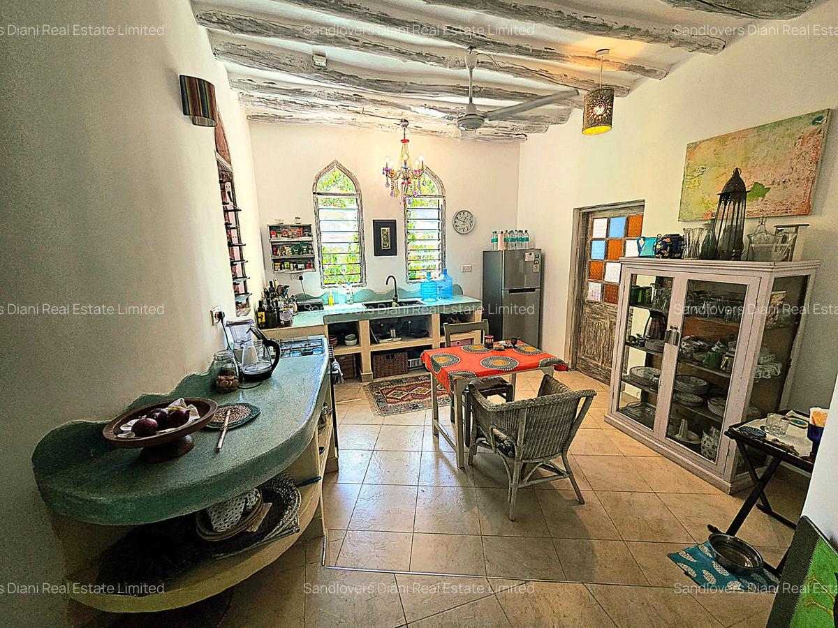 4 Bed Villa with En Suite in Diani - 2