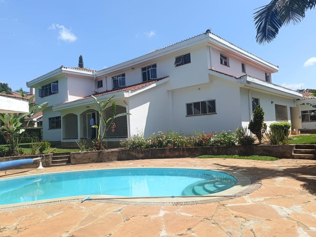 5 Bed House with En Suite at Runda - 5