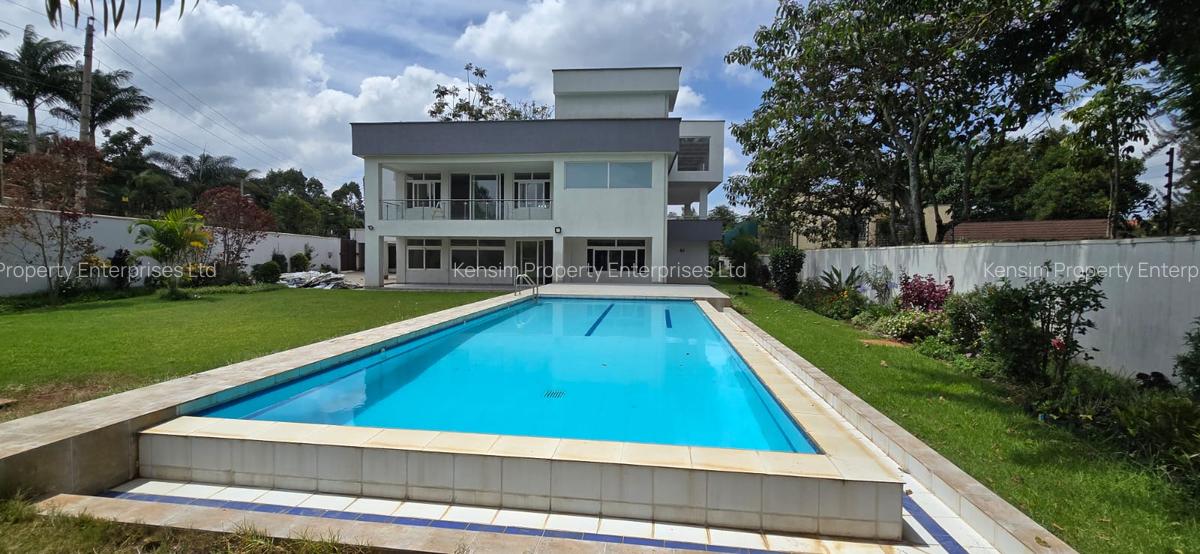 5 Bed House with En Suite in Runda - 14