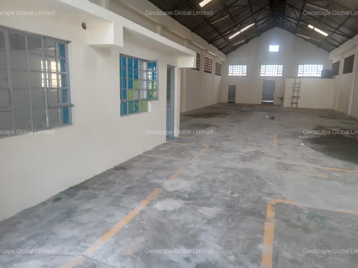 Warehouse with Parking in Industrial Area - 2