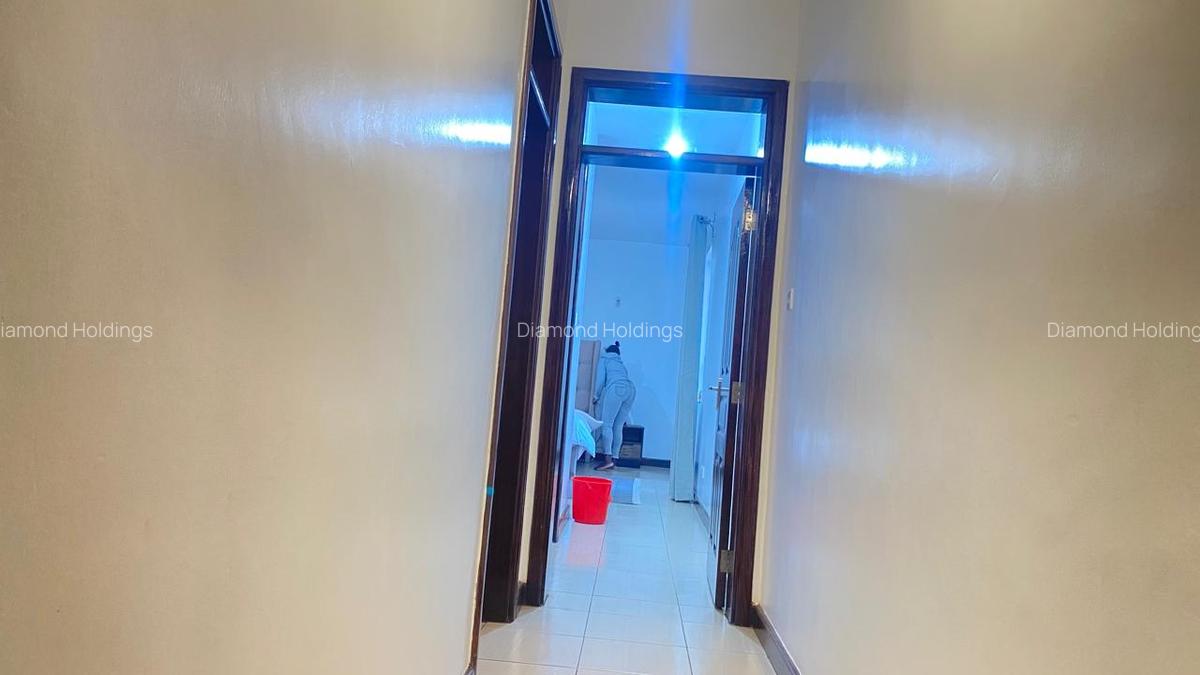 Serviced 2 Bed Apartment with En Suite at Brookside - 7