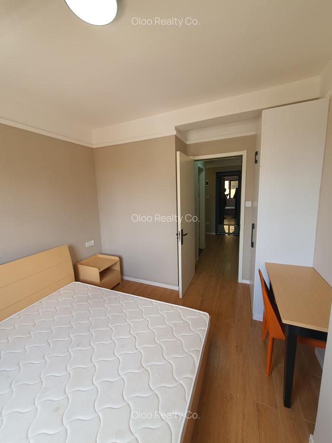 Studio Apartment with Swimming Pool at Wanyee Road - 6