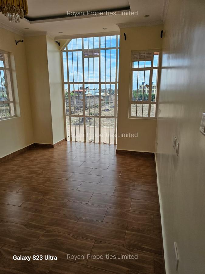 4 Bed House with En Suite in Kamakis - 5