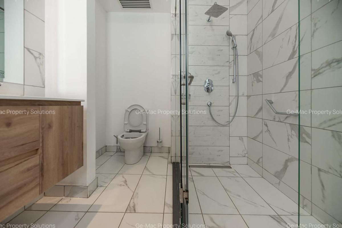 2 Bed Apartment with En Suite in Rosslyn - 12