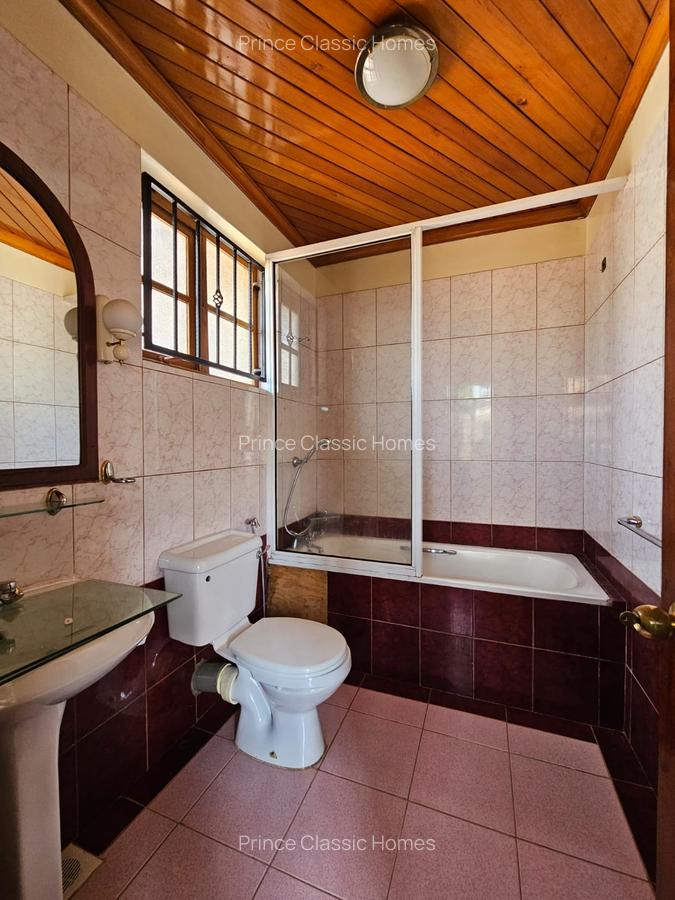 5 Bed Townhouse with En Suite in Lavington - 8