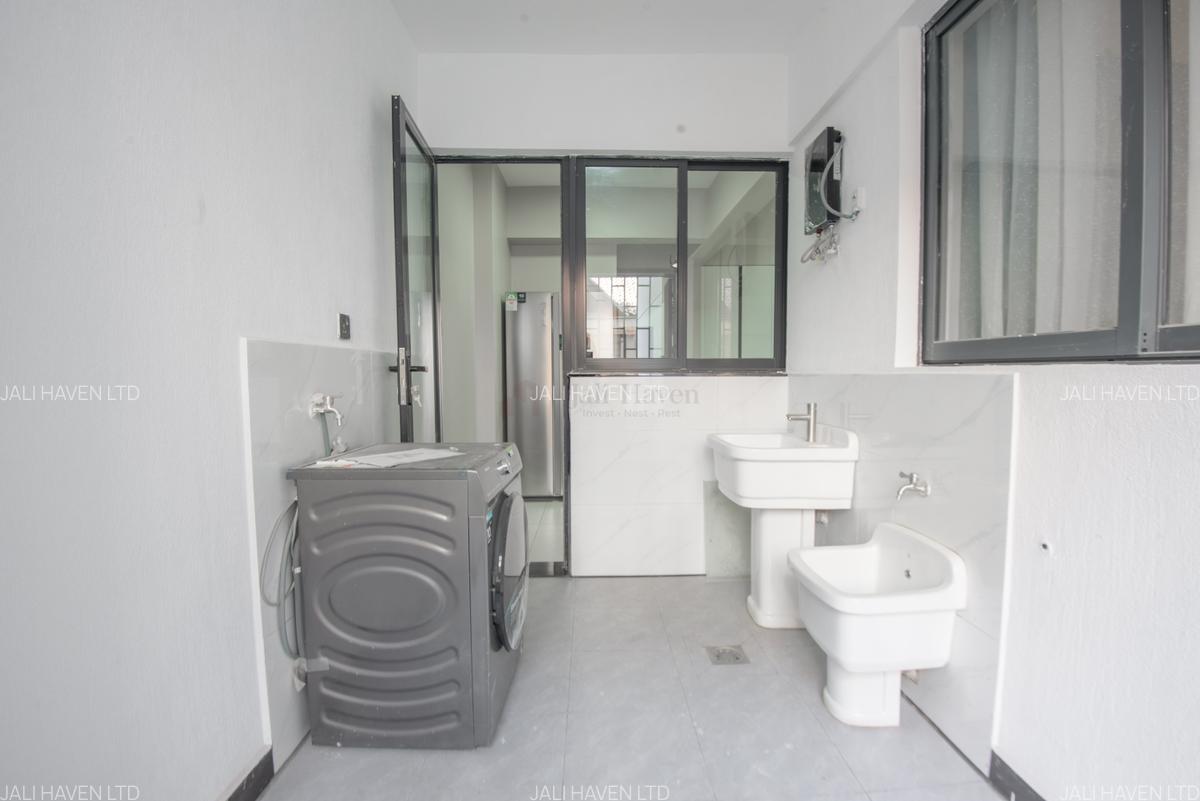 4 Bed Apartment with En Suite in Kileleshwa - 14