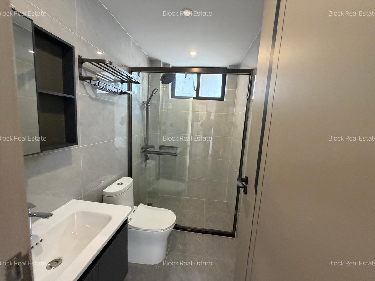 2 Bed Apartment with En Suite in Lavington - 12