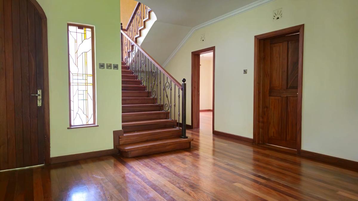 5 Bed House with En Suite in Karen - 12