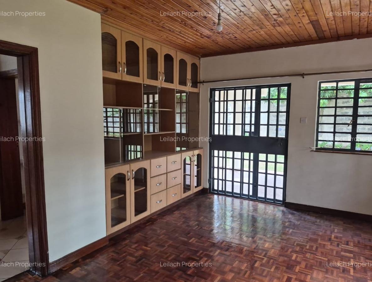 4 Bed House with En Suite in Karen - 5