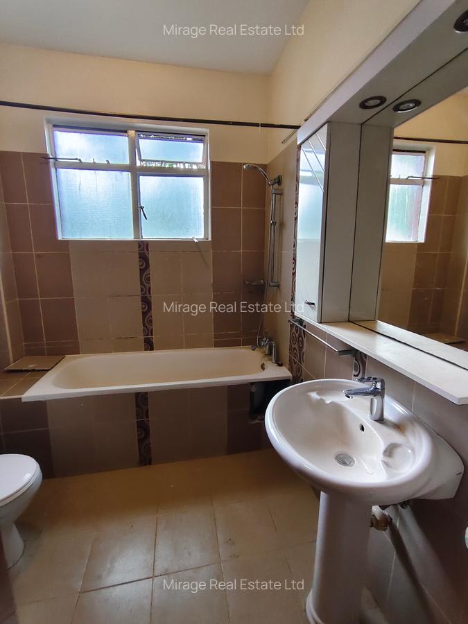 4 Bed Apartment with Borehole in Riverside - 13