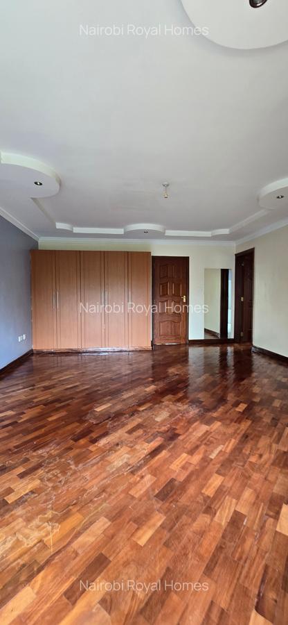 4 Bed Townhouse with En Suite at Lavington Green - 12