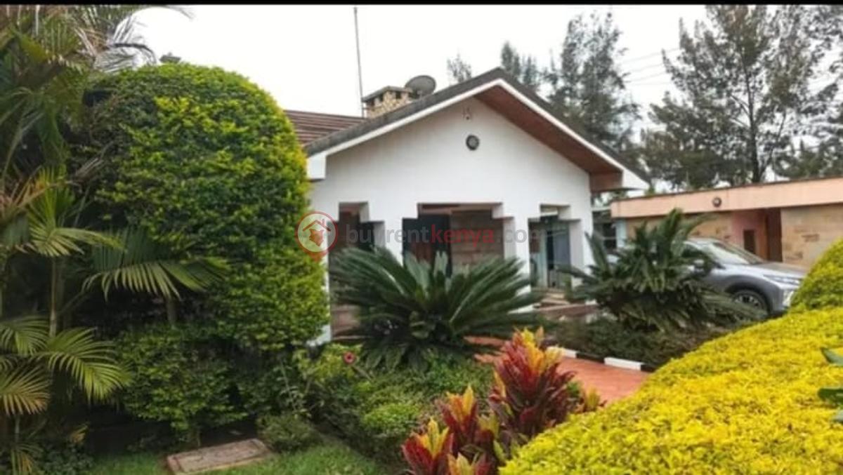 3 Bed Townhouse with En Suite at Karen Dagoreti Road - 4