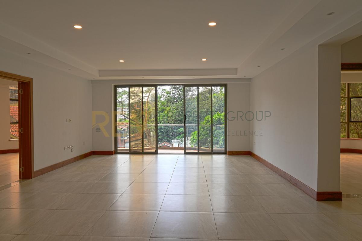 3 Bed Apartment with En Suite in Westlands Area - 1