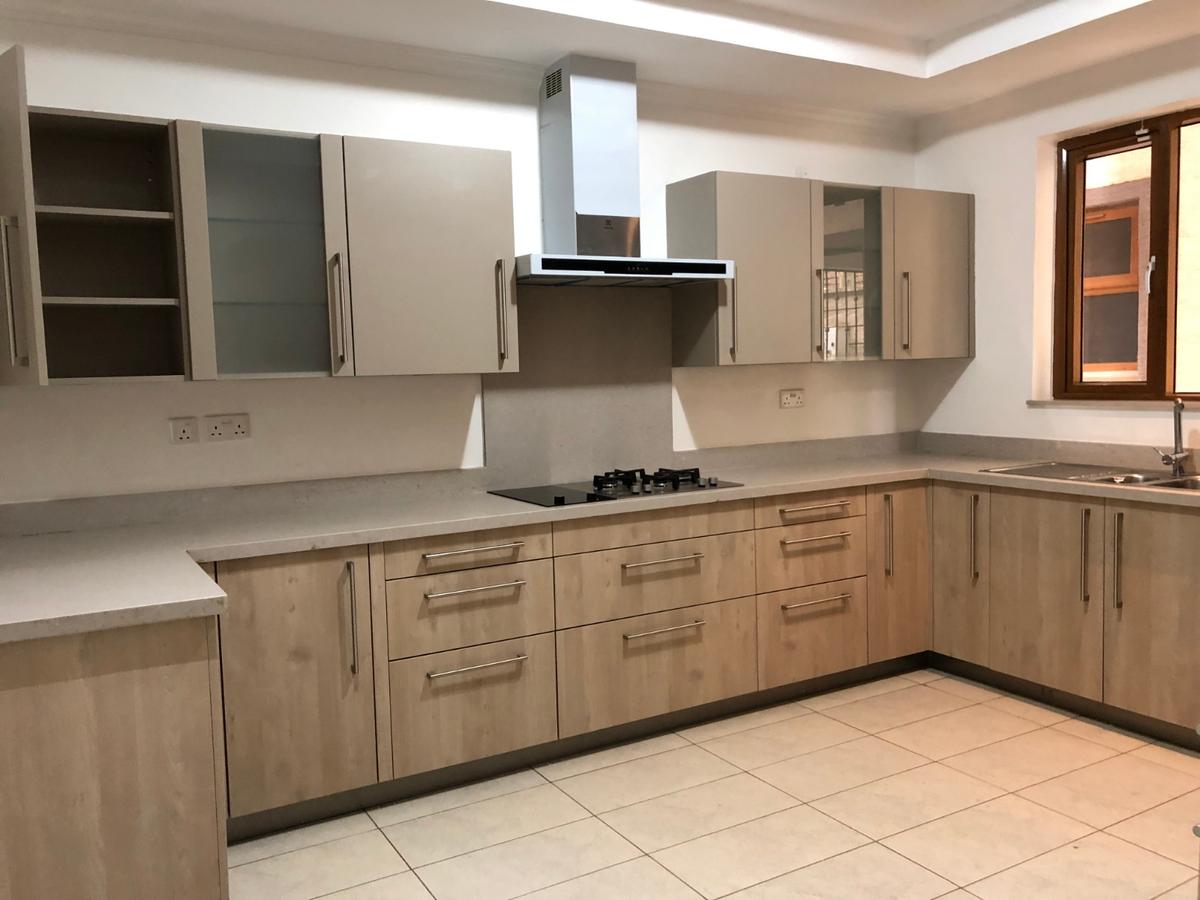 4 Bed Townhouse with En Suite at Kikuyu - 13