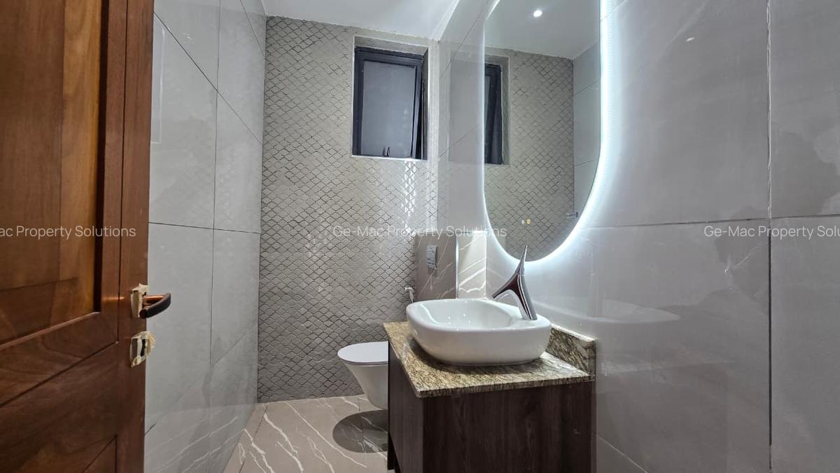 3 Bed Apartment with En Suite in Riverside - 18