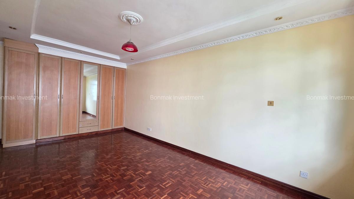 4 Bed Townhouse with En Suite at Karbaserian Avanue - 19