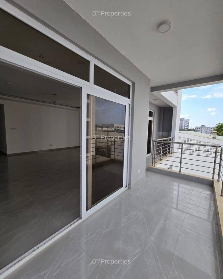 3 Bed Apartment with En Suite at Nyali - 11