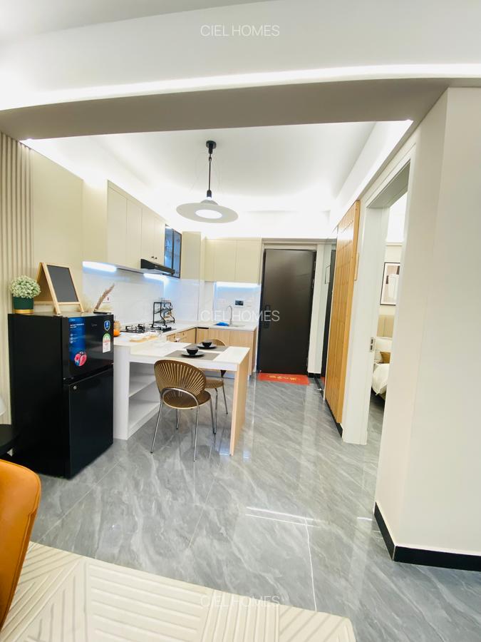 2 Bed Apartment with Swimming Pool at Wood Avenue - 5