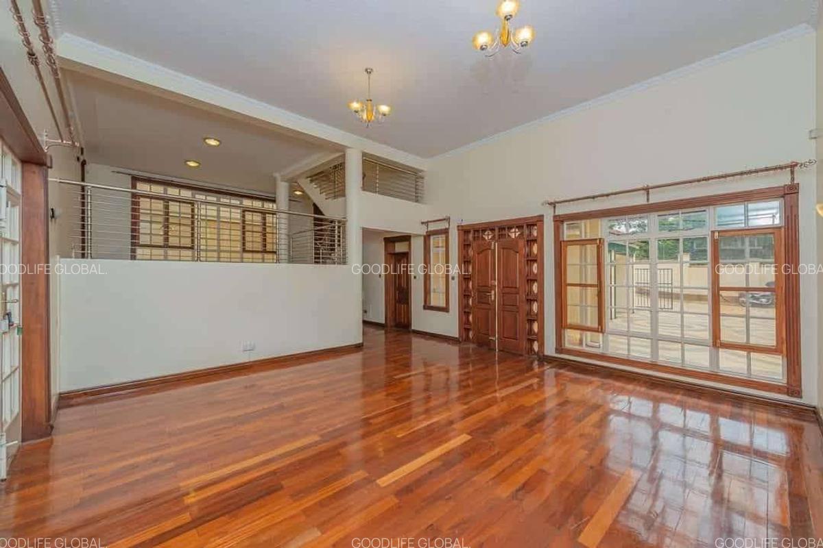 4 Bed Villa with En Suite at Westlands - 3