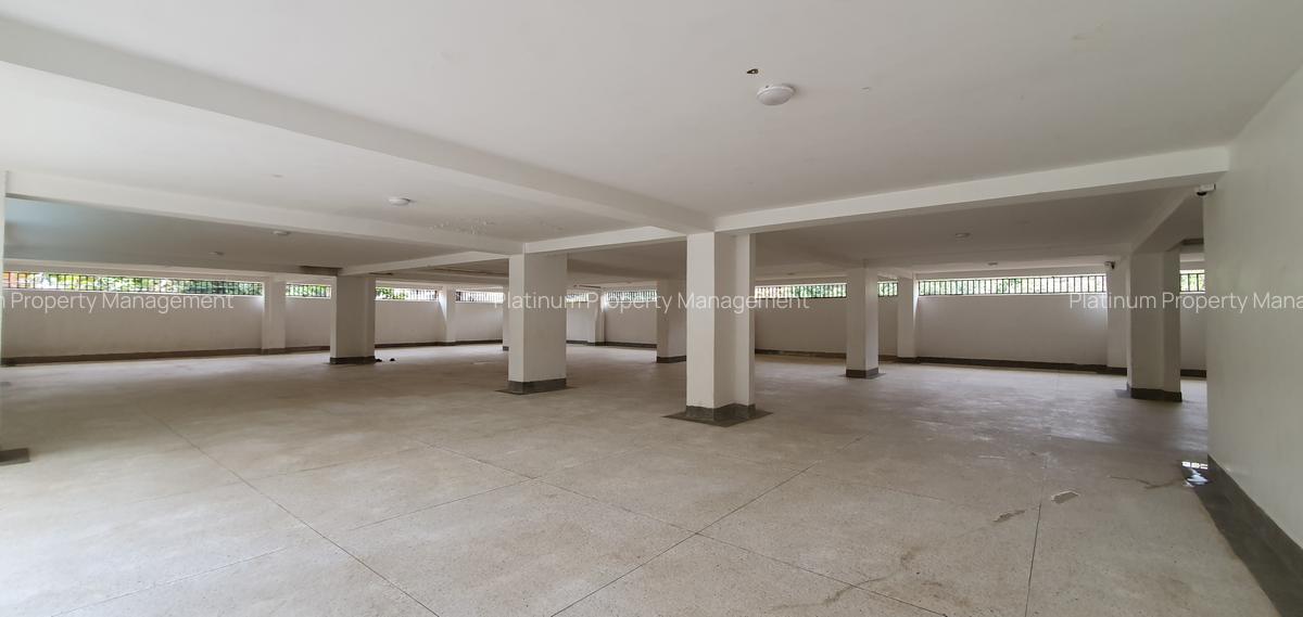 4 Bed Apartment with En Suite at City Park Drive - 19