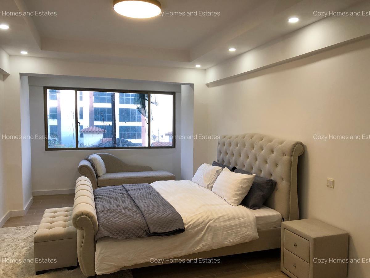 3 Bed Apartment with En Suite at Lavington - 16