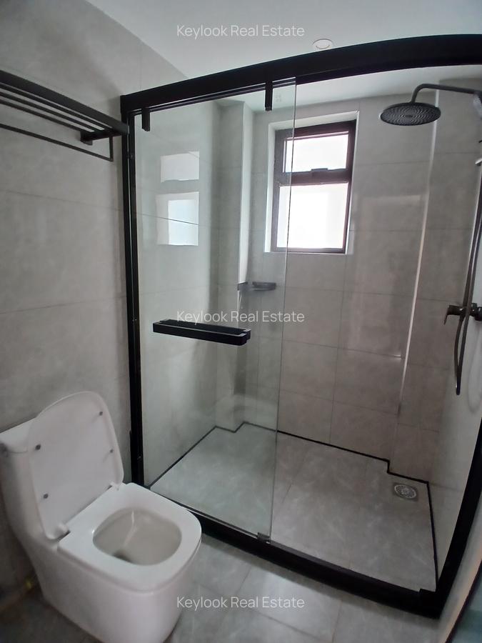 3 Bed Apartment with En Suite at Riverside Drive - 10