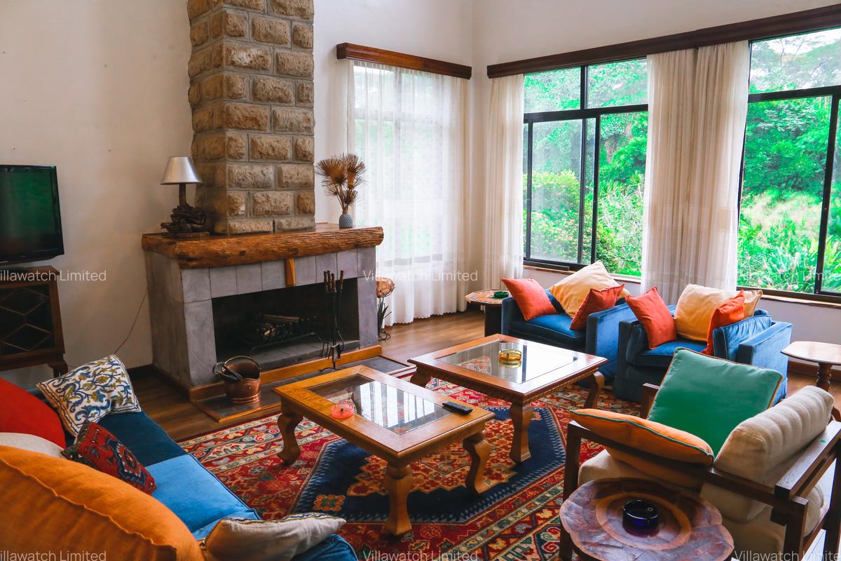 3 Bed Villa with En Suite at Mushroom Gardens - 4