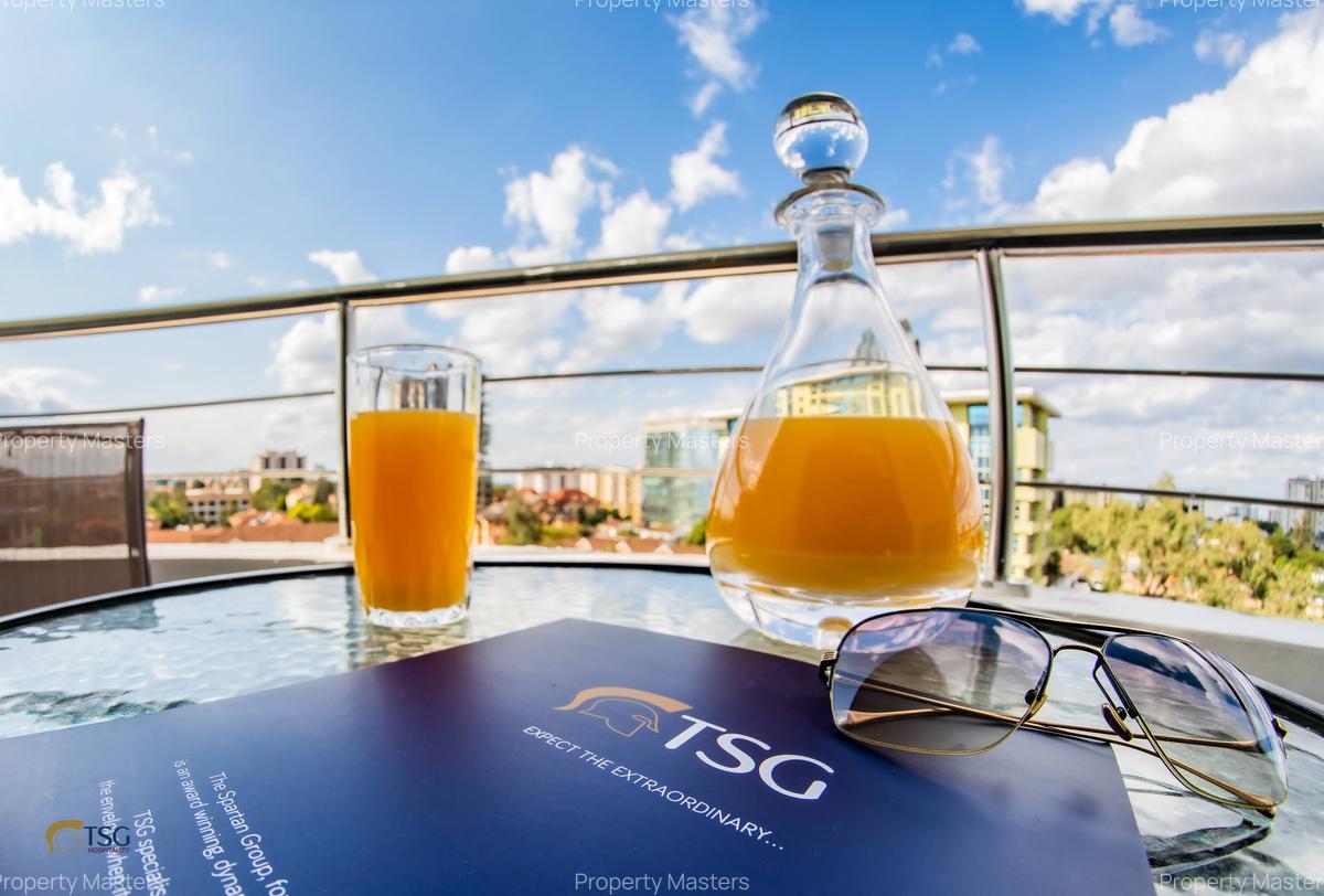 Serviced 2 Bed Apartment with En Suite at Wood Avenue - 12