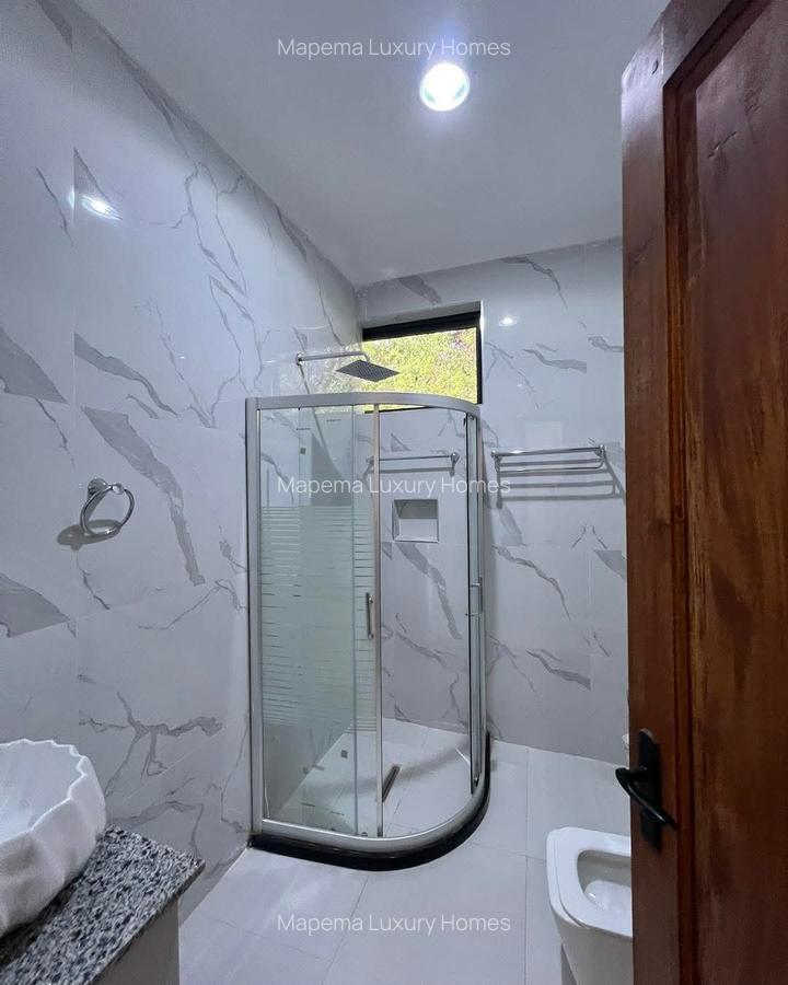 6 Bed House with En Suite at Marula Road - 9