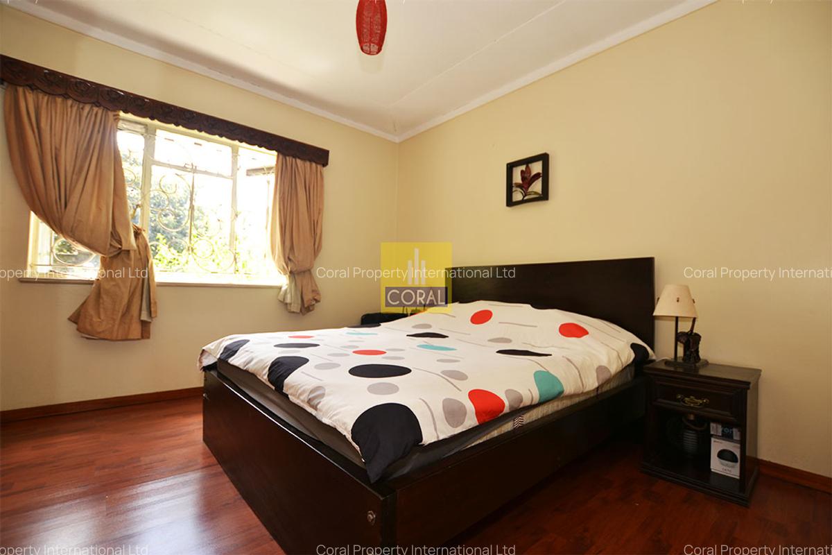 4 Bed House in Lavington - 10
