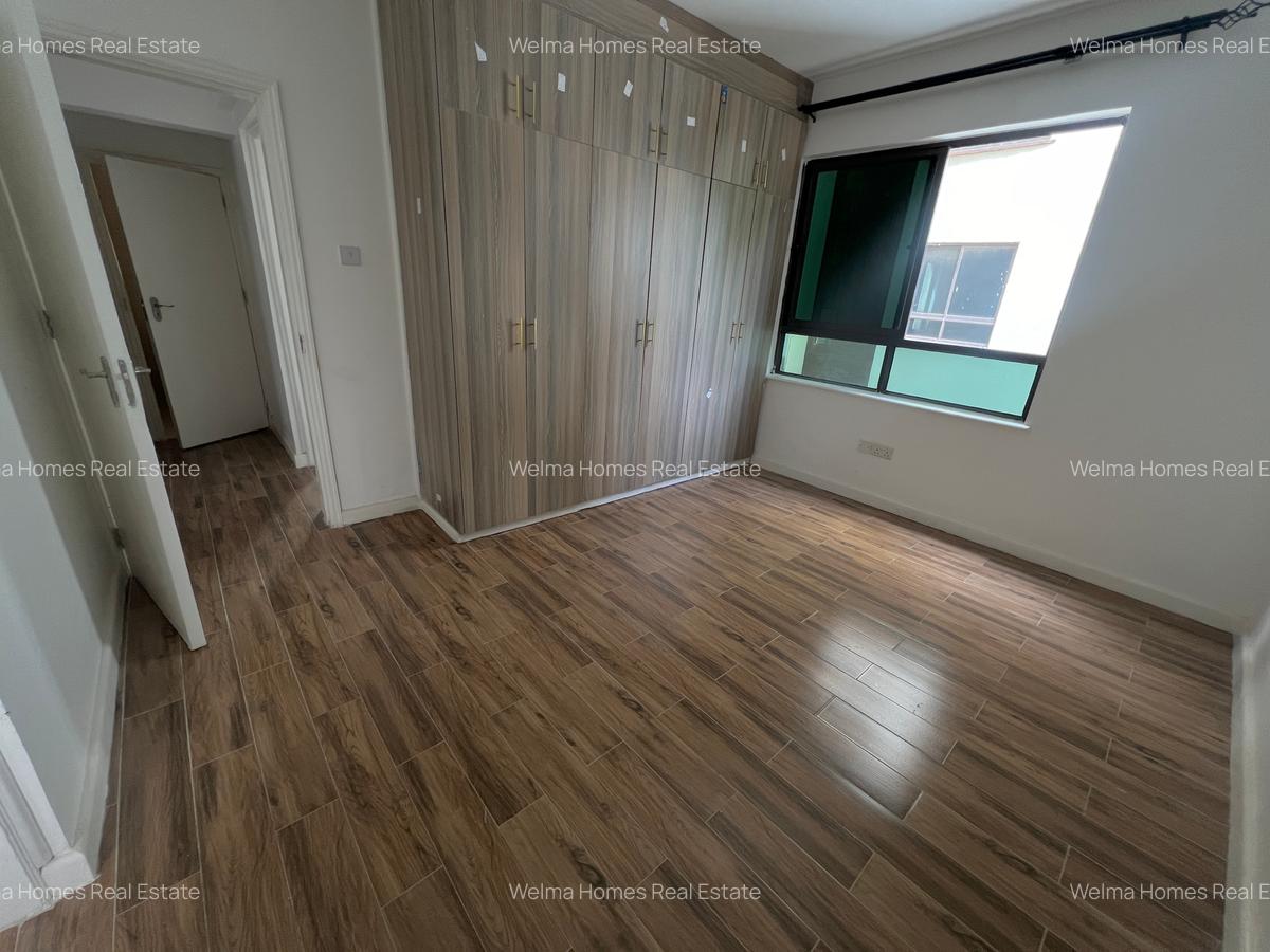 2 Bed Apartment with En Suite in Lavington - 11