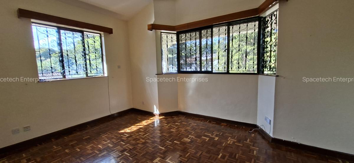 4 Bed House with En Suite in Thigiri - 11