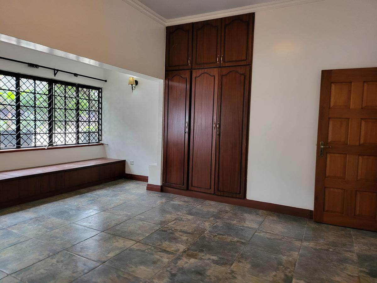 4 Bed House with En Suite in Muthaiga - 8