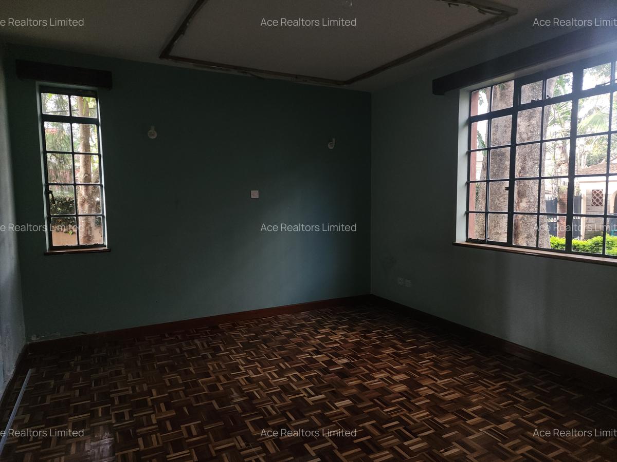 3 Bed Apartment with En Suite at Kaptei Garden - 4