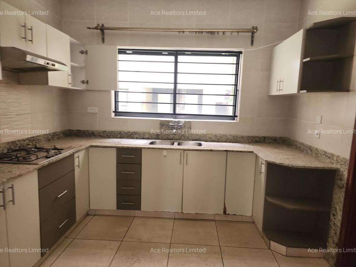 2 Bed Apartment with En Suite at Westlands - 6