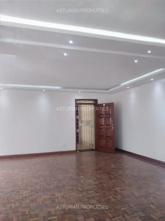 4 Bed Apartment with En Suite in Riverside - 1