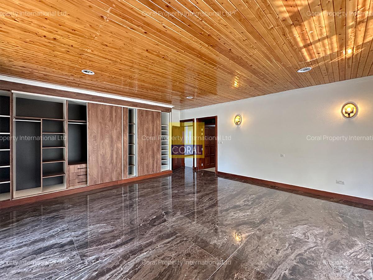 5 Bed Townhouse in Rosslyn - 15