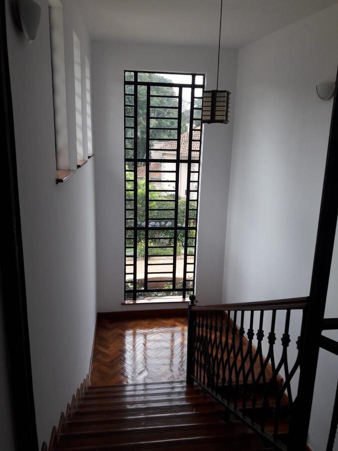 5 Bed Townhouse with En Suite in Kitisuru - 5