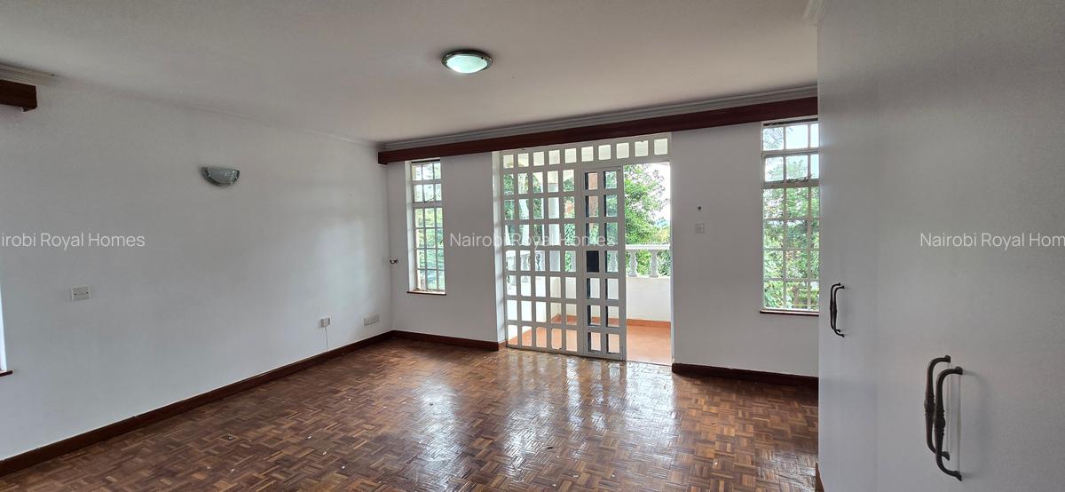 4 Bed Townhouse with En Suite at Rosslyn Heights - 8