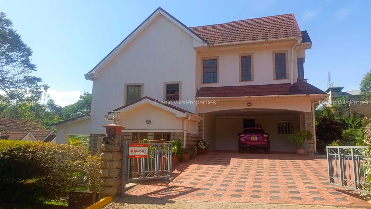 4 Bed Villa with En Suite at Rosslyn Lone Tree - 16