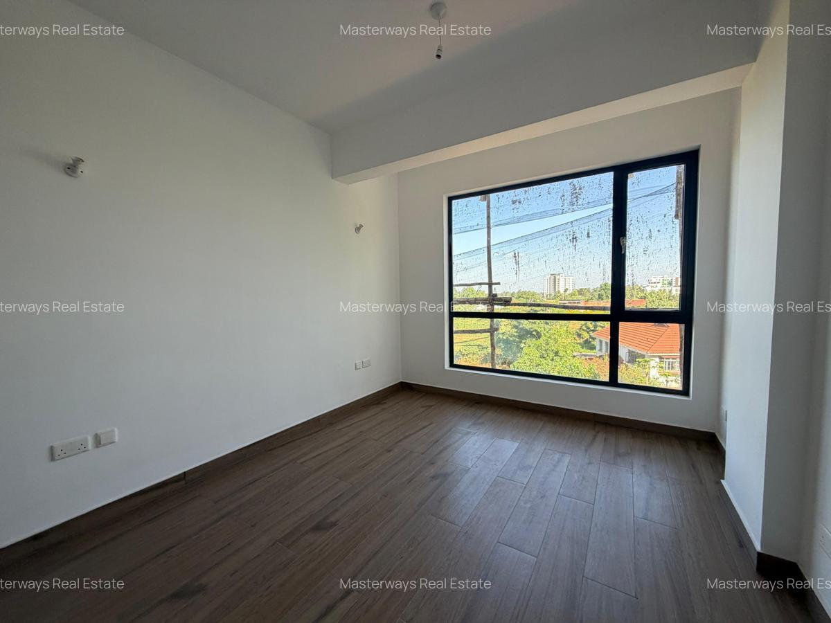 2 Bed Apartment with En Suite at Kirawa Road - 5